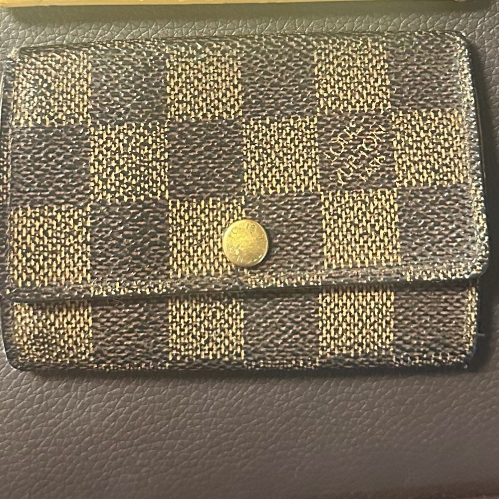 Louis Vuitton Damier Ebene 6 Key Holder
